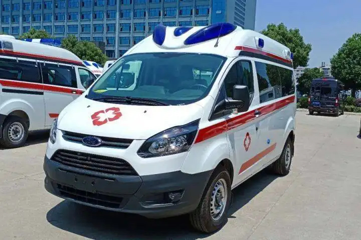东港市长途救护车转院